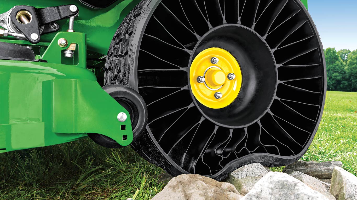 Experience the TWEEL by MICHELIN®